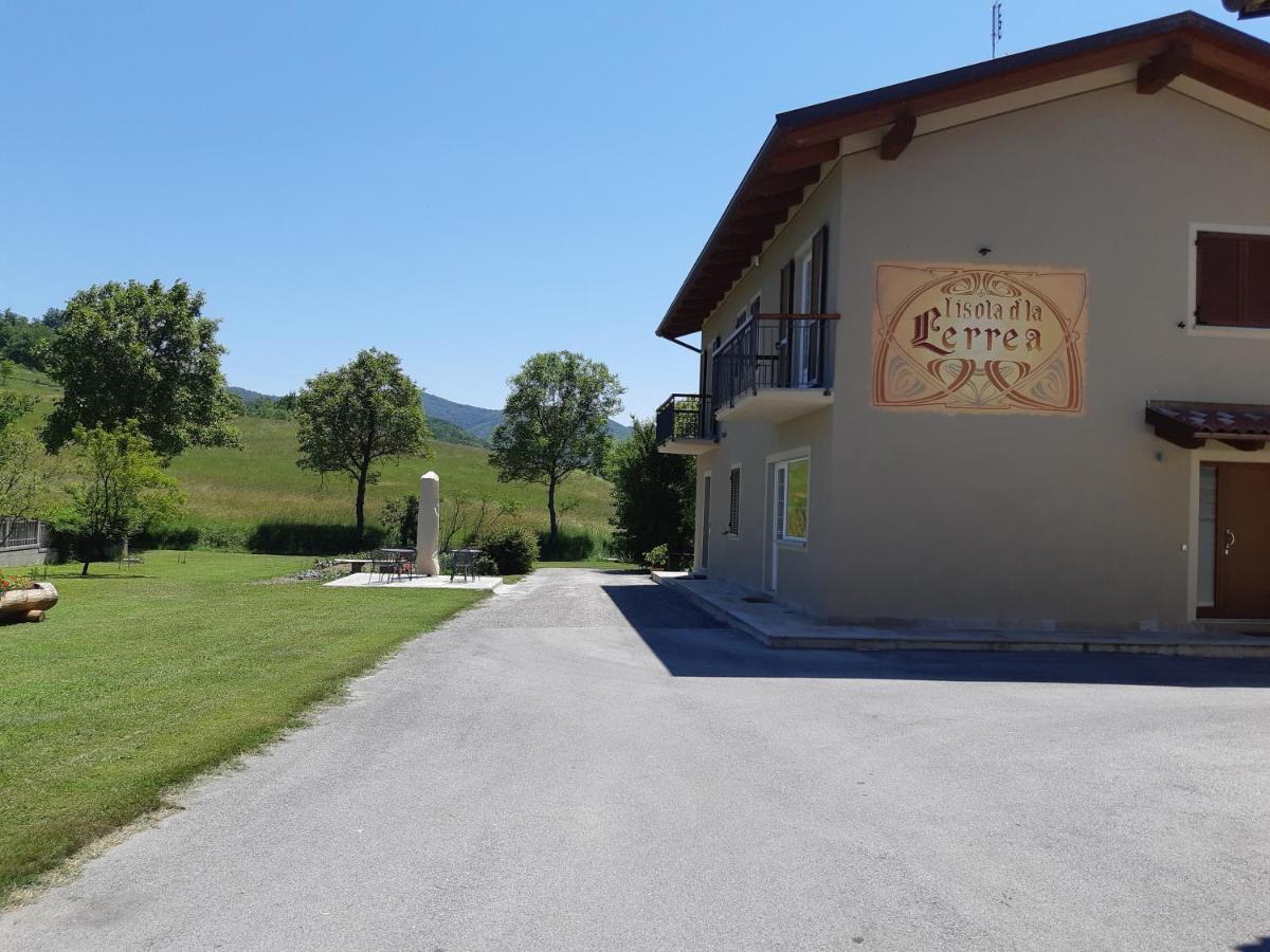 L'Isola Dla Cerrea Bed & Breakfast Mombasiglio Luaran gambar