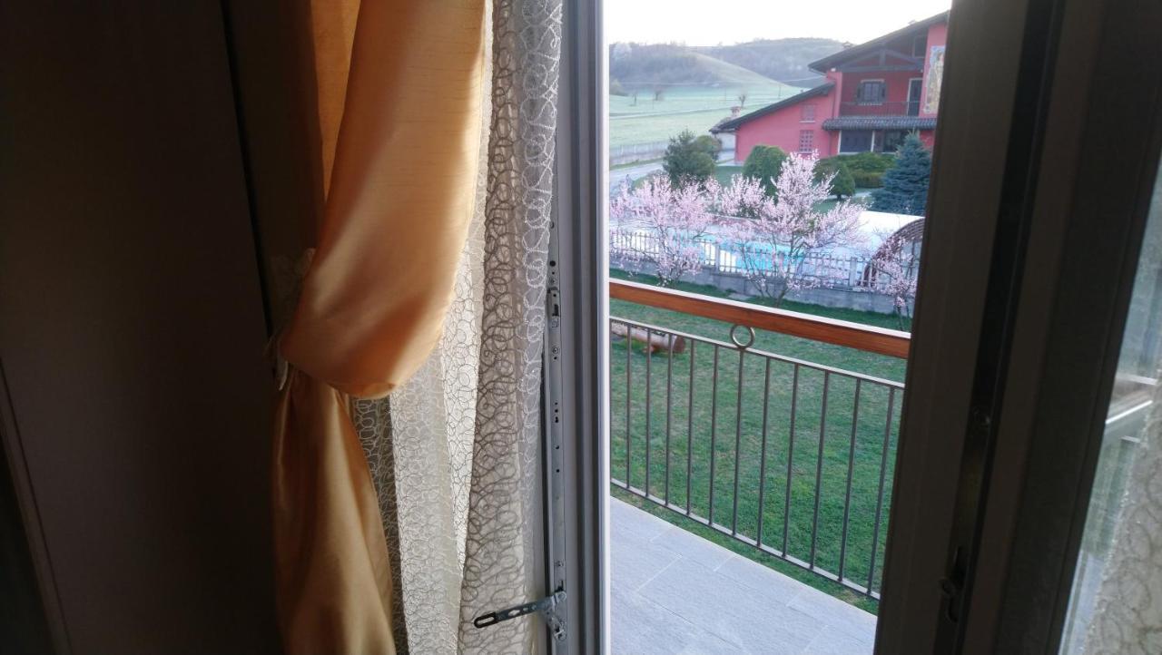 L'Isola Dla Cerrea Bed & Breakfast Mombasiglio Luaran gambar