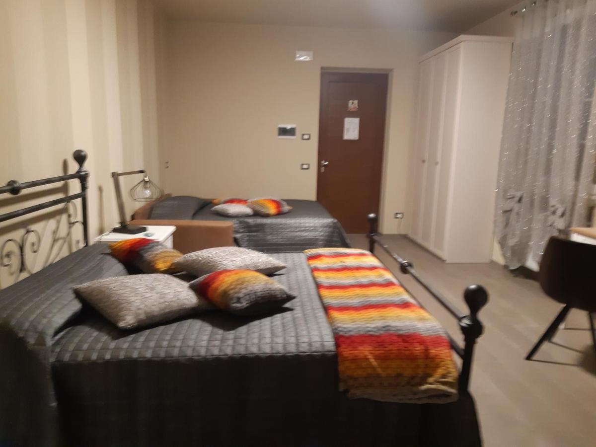 L'Isola Dla Cerrea Bed & Breakfast Mombasiglio Luaran gambar